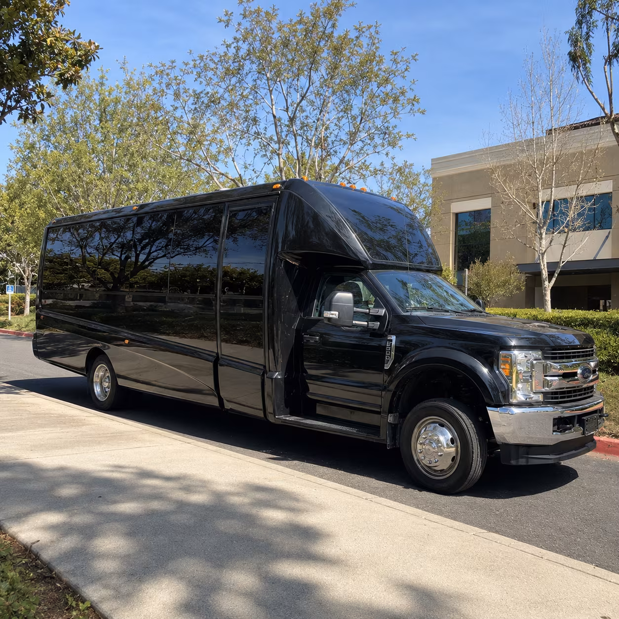 buses for corporate retreats and off site convention events near simi valley