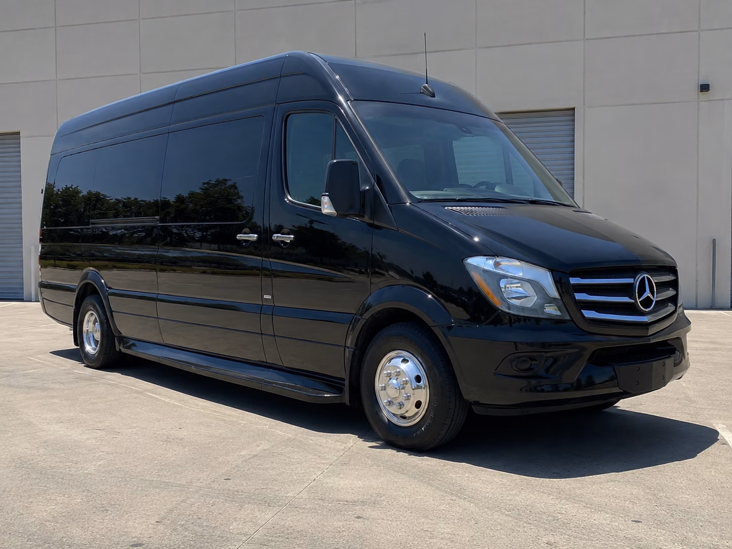 reserve transportation for your next wedding 1