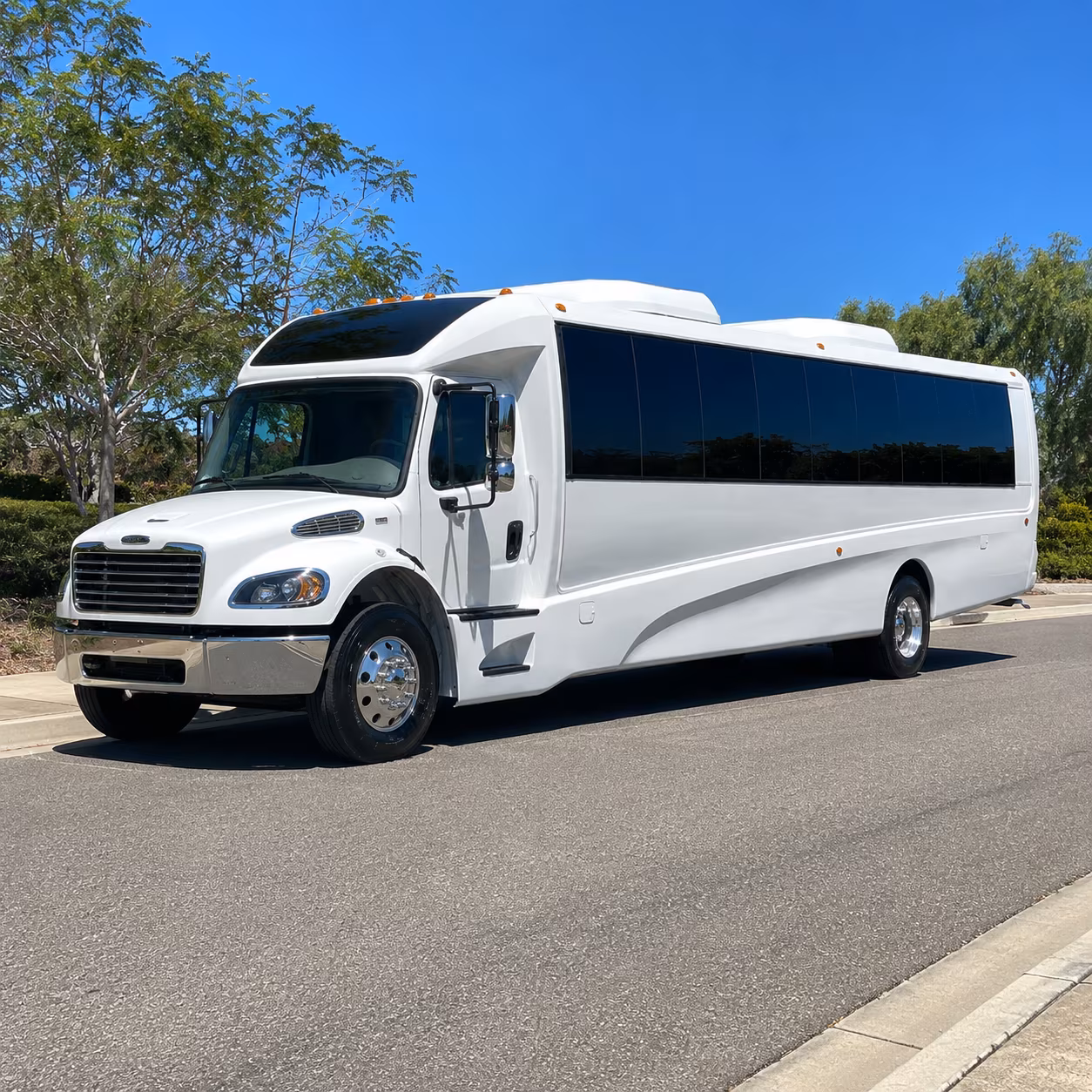 simi valley 20 passenger minibus