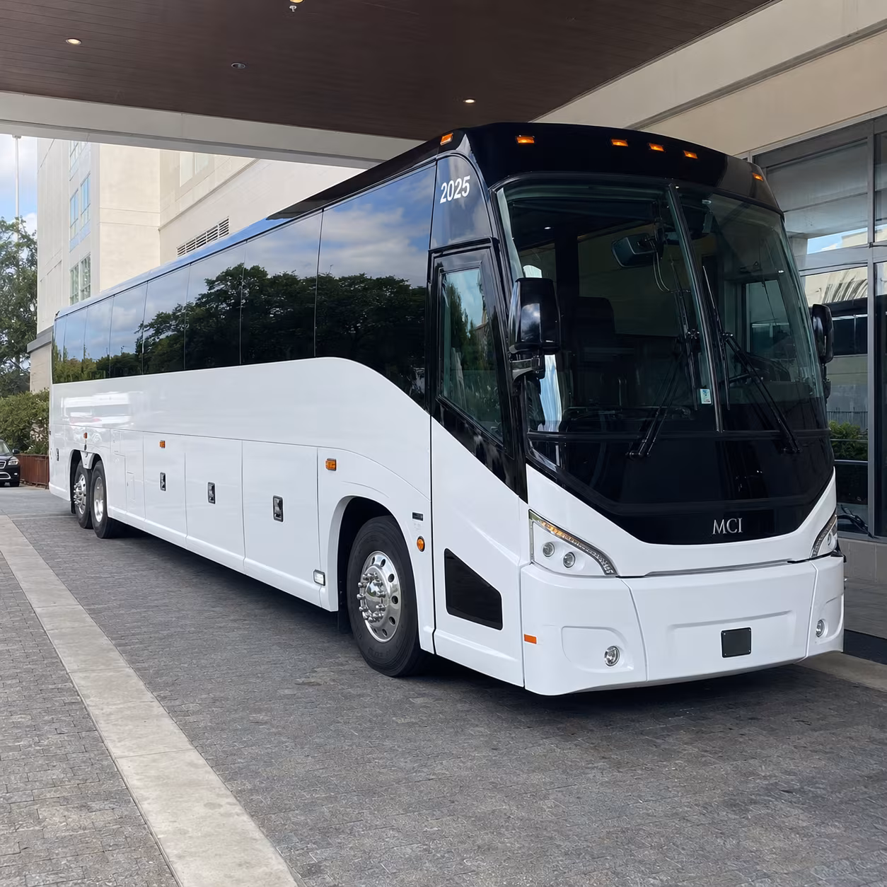simi valley 54 passenger charter bus